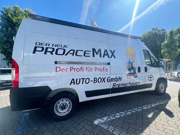 Gebraucht Toyota Proace 140 PS (102 kW) 2024 Icy white Van / Kleinbus