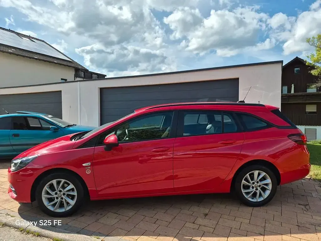 Gebraucht Opel Astra 110 PS (80 kW) 2019 Rot Kombi