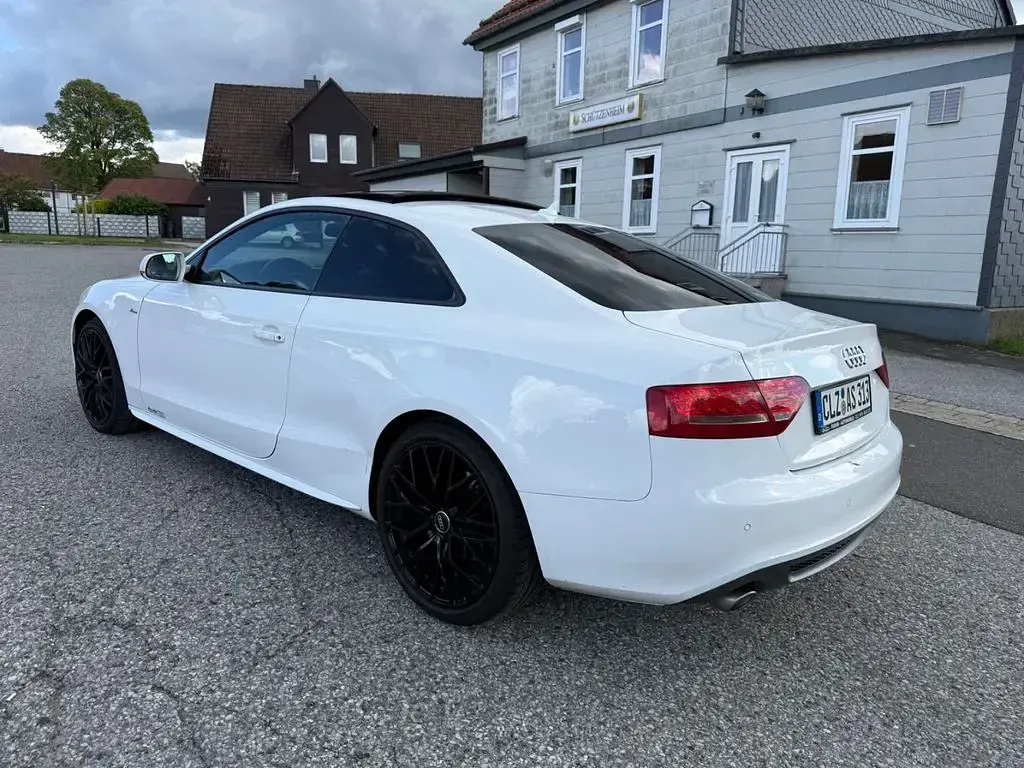 Gebraucht Audi A5 S-Line 239 PS (175 kW) 2011 Weiß Coupé