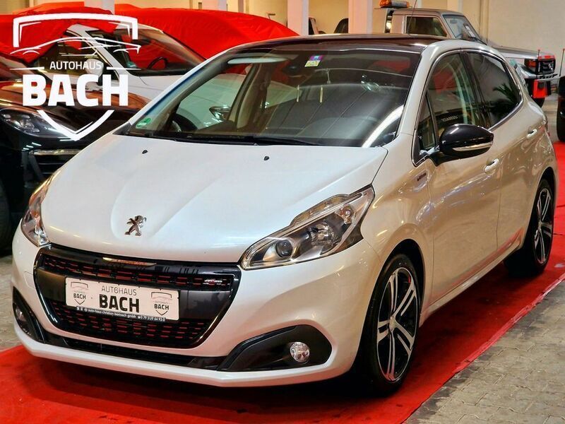 Weiß Gebraucht 2018 Peugeot 208 Allure GT-Line Kleinwagen | 10.799 € (Fairer Preis) - Bild 1/4