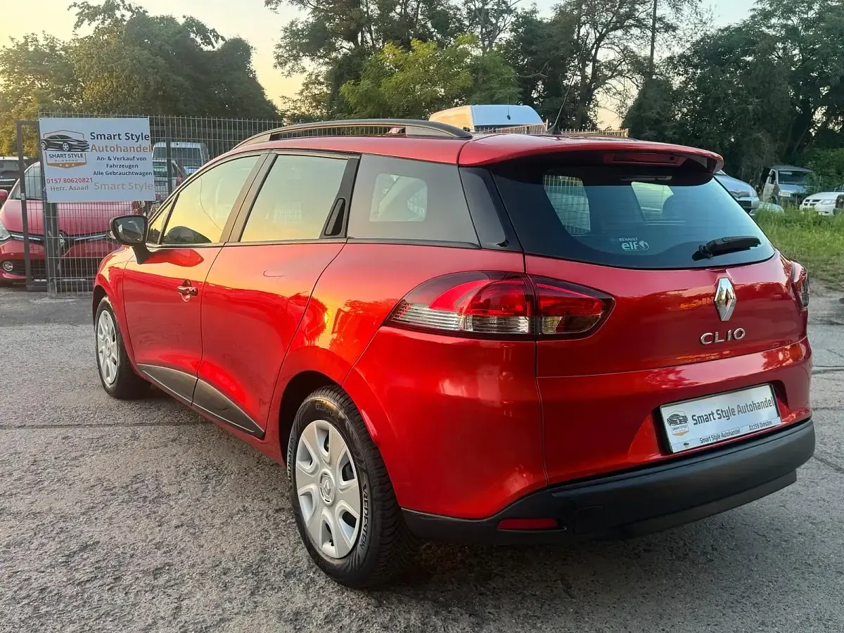 Gebraucht Renault Clio 73 PS (53 kW) 2015 Rot Kombi