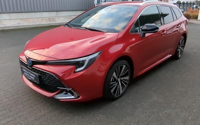 Rot Neu 2025 Toyota Corolla Kombi | 39.120 € - Bild 1/4