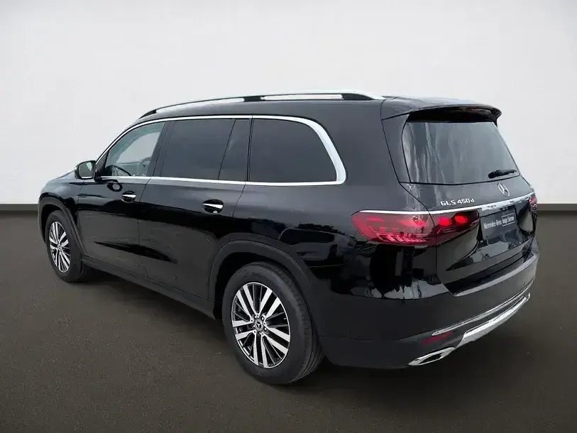 Gebraucht Mercedes GLS450 367 PS (269 kW) 2025 Metalliclack obsidianschwarz SUV