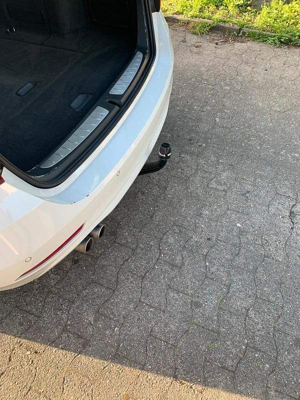 Gebraucht BMW 330 258 PS (189 kW) 2013 Weiß Kombi