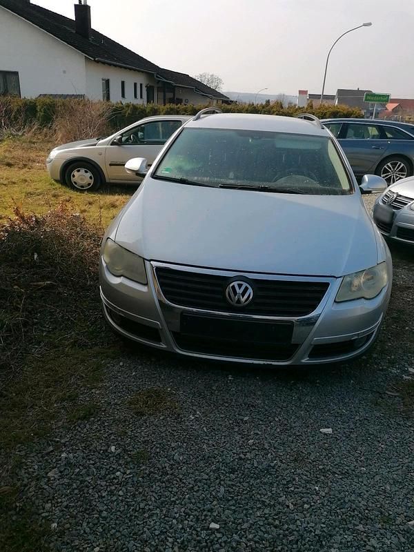 Gebraucht VW Passat 105 PS (77 kW) 2006 Silber Kombi