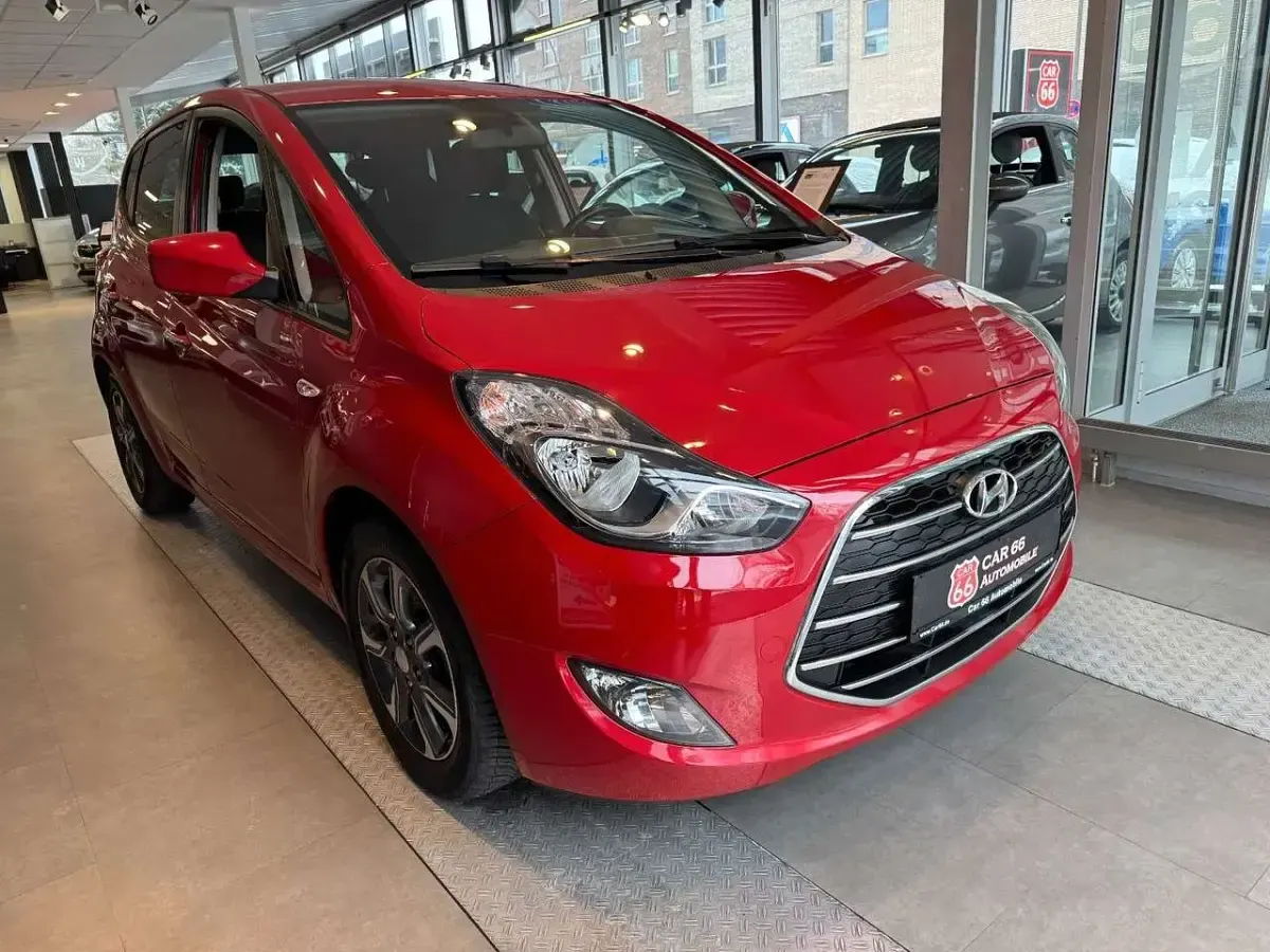 Gebraucht Hyundai ix20 YES! 125 PS (91 kW) 2017 Rot Kleinwagen