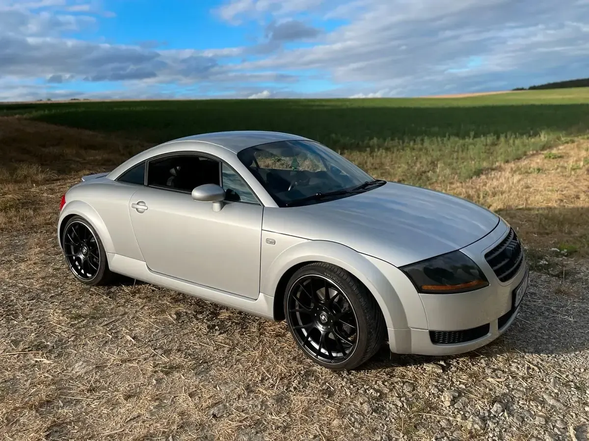Używany Audi TT Performance 180 KM (132 kW) 2005 Srebrny Coupe