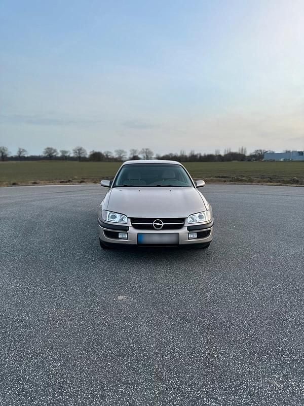 Gebraucht Opel Omega 136 PS (100 kW) 1998 Beige Limousine