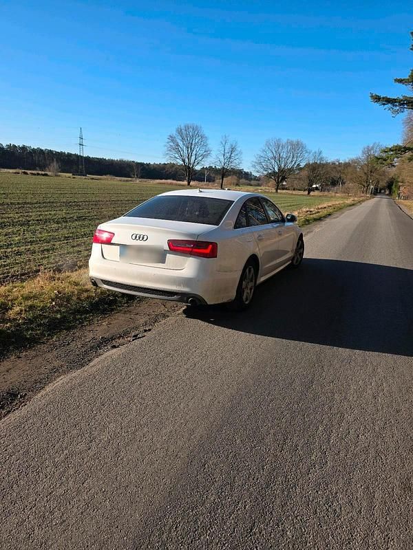 Gebraucht Audi A6 Ambiente 299 PS (219 kW) 2011 Weiß Limousine