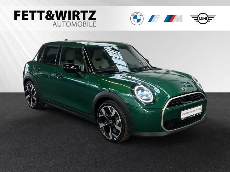 Używany Mini Cooper 156 KM (114 kW) 2024 Hatchback
