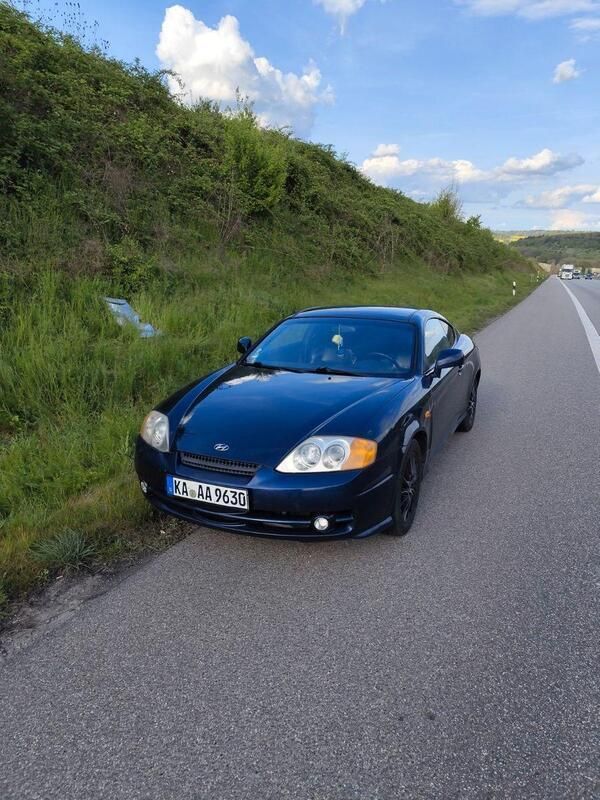 Blau Gebraucht 2007 Hyundai Coupé GLS Coupé | 750 € - Bild 1/4