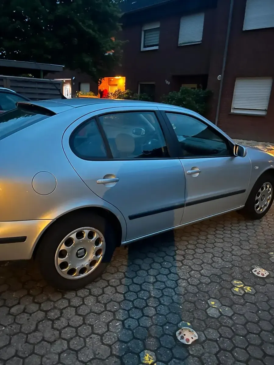 Gebraucht Seat Leon 105 PS (77 kW) 2001 Grau Kleinwagen