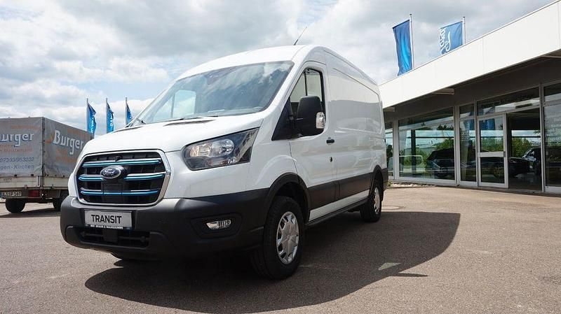 Gebraucht Ford Transit Trend 135 kW (184 PS) 2023 Weiß Van / Kleinbus