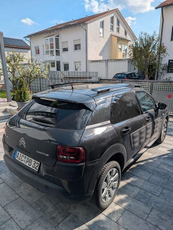 Używany Citroën C4 Shine 99 KM (72 kW) 2016 Czarny Sedan/Limuzyna