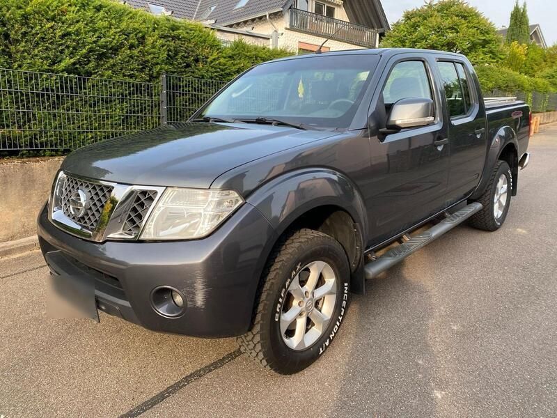 Grau Gebraucht 2012 Nissan Navara Abholung | 12.500 € (Fairer Preis) - Bild 1/4