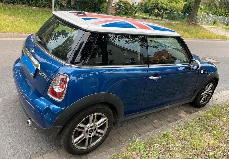 Blau Gebraucht 2013 Mini Cooper D Kleinwagen | 2.899 € - Bild 1/2