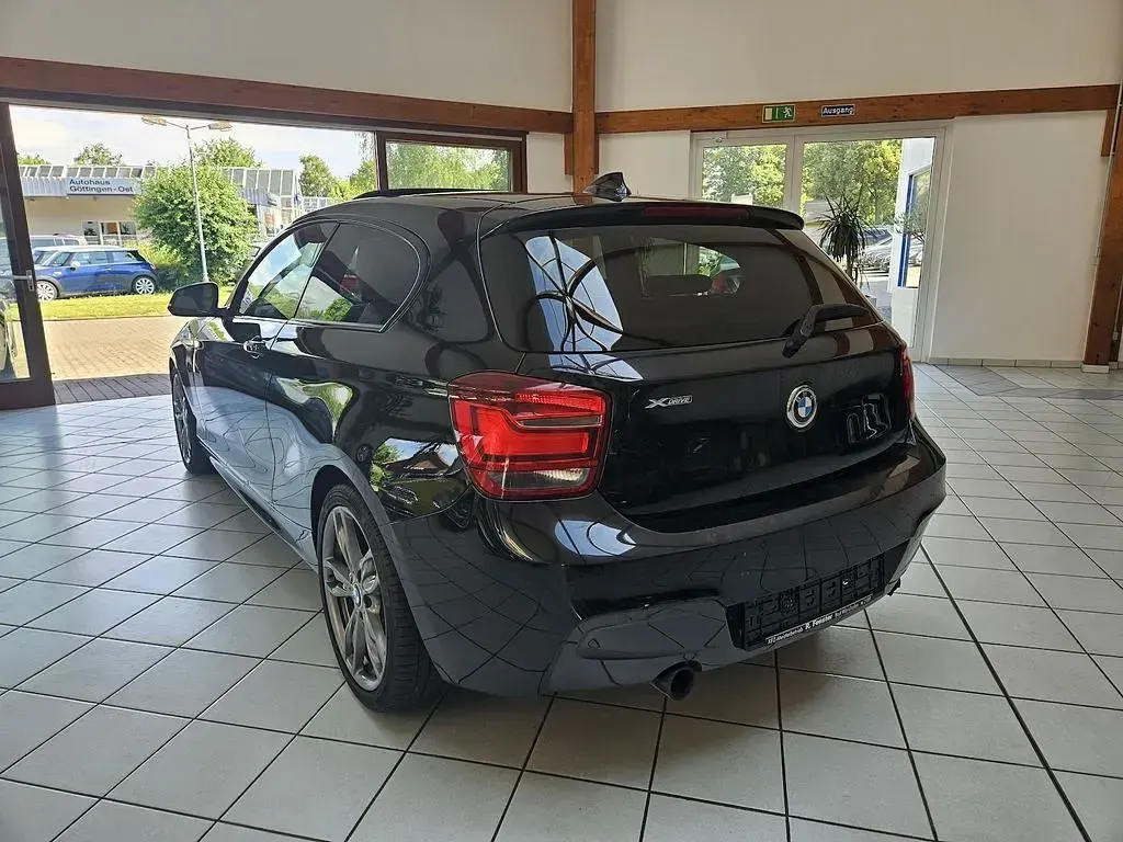 Gebraucht BMW M135 Performance 320 PS (235 kW) 2013 Schwarz Kleinwagen