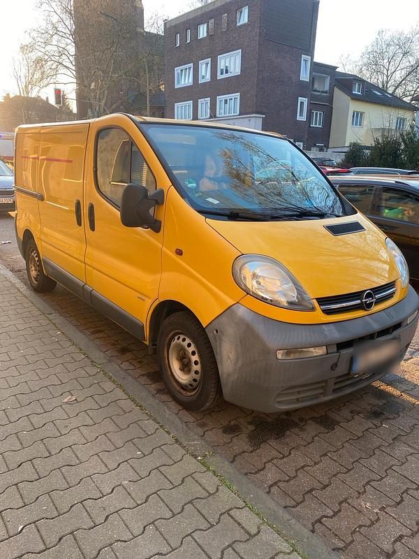 Gebraucht Opel Vivaro 82 PS (60 kW) 2004 Gelb Van / Kleinbus