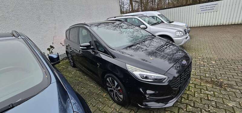 Obsidianschwarz meta... Gebraucht 2020 Ford S-MAX ST-Line Van / Kleinbus | 28.950 € (Etwas zu teuer) - Bild 1/4