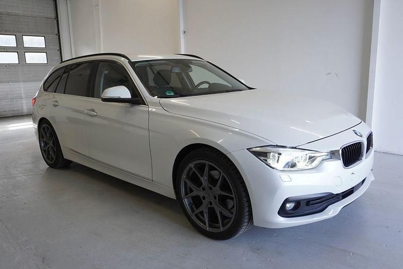 Second-hand BMW 320 Advantage 190 CP (139 kW) 2018 Alb Berlinǎ