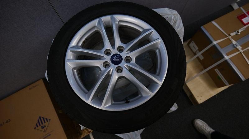 Gebraucht Ford Mondeo Titanium 160 PS (117 kW) 2018 Schwarz Kombi