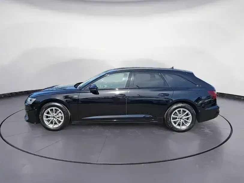 Używany Audi A6 Ambiente 163 KM (119 kW) 2023 Czarny Kombi