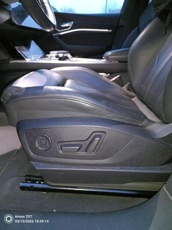 Gebraucht Audi e-tron Advanced 300 kW (408 PS) 2018 Schwarz SUV