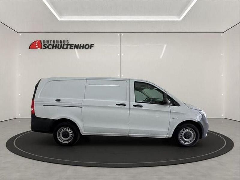 Gebraucht Mercedes Vito 163 PS (119 kW) 2024 Weiß Van