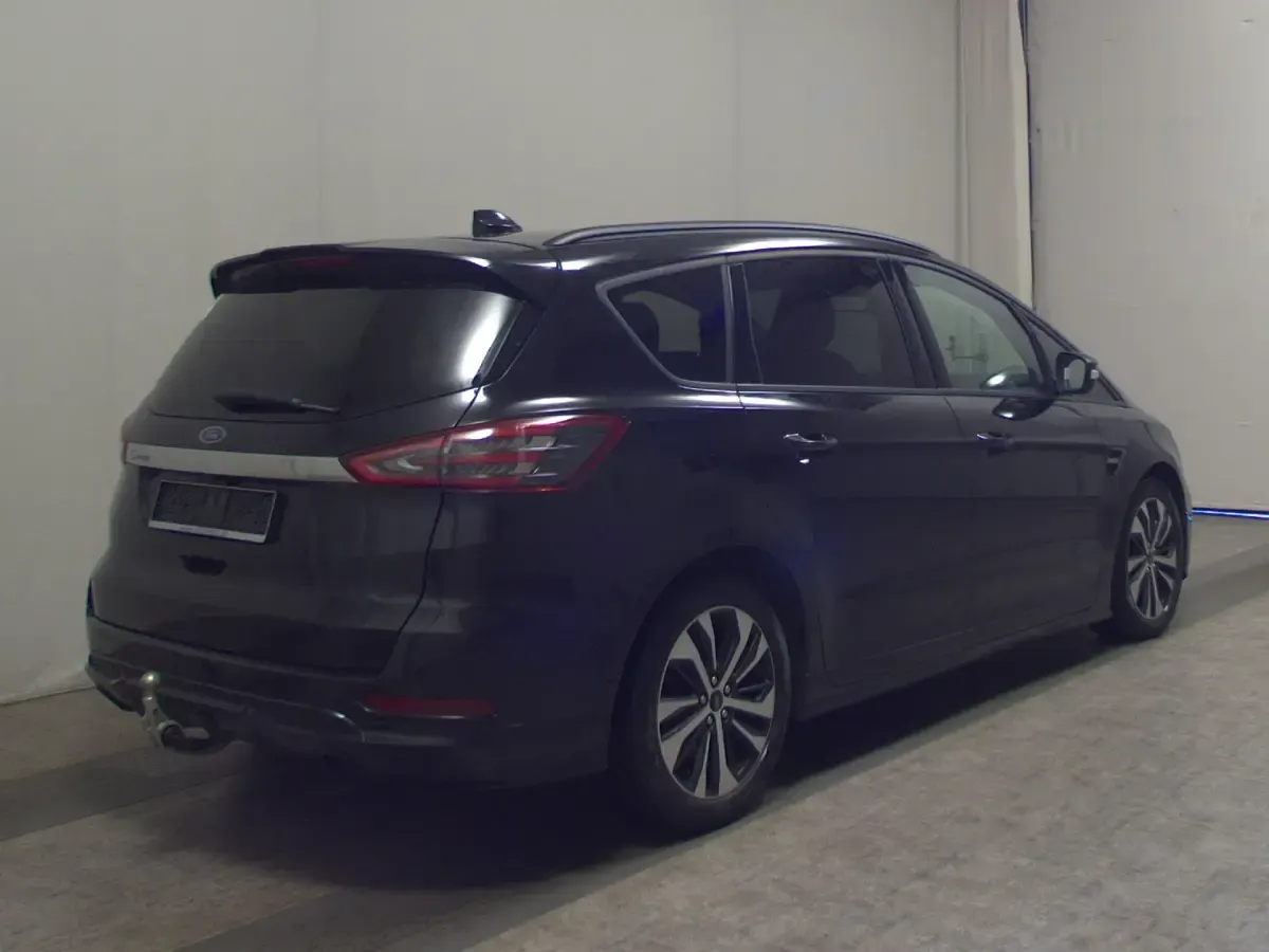 Gebraucht Ford S-MAX ST-Line 150 PS (110 kW) 2022 Schwarz Van / Kleinbus