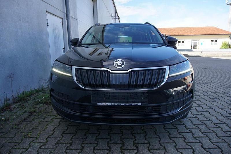 Gebraucht Skoda Karoq Style 150 PS (110 kW) 2019 Schwarzmagic perleffekt SUV