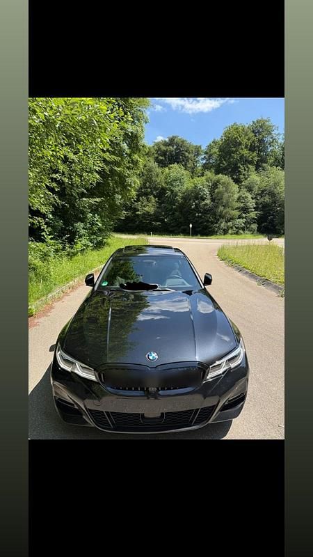 Schwarz Gebraucht 2020 BMW 330 M Sport Limousine | 28.500 € (Fairer Preis) - Bild 1/4