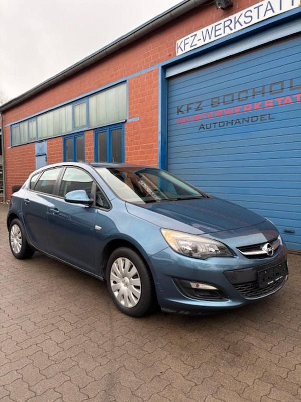 Gebraucht Opel Astra 115 PS (84 kW) 2014 Blau Kleinwagen