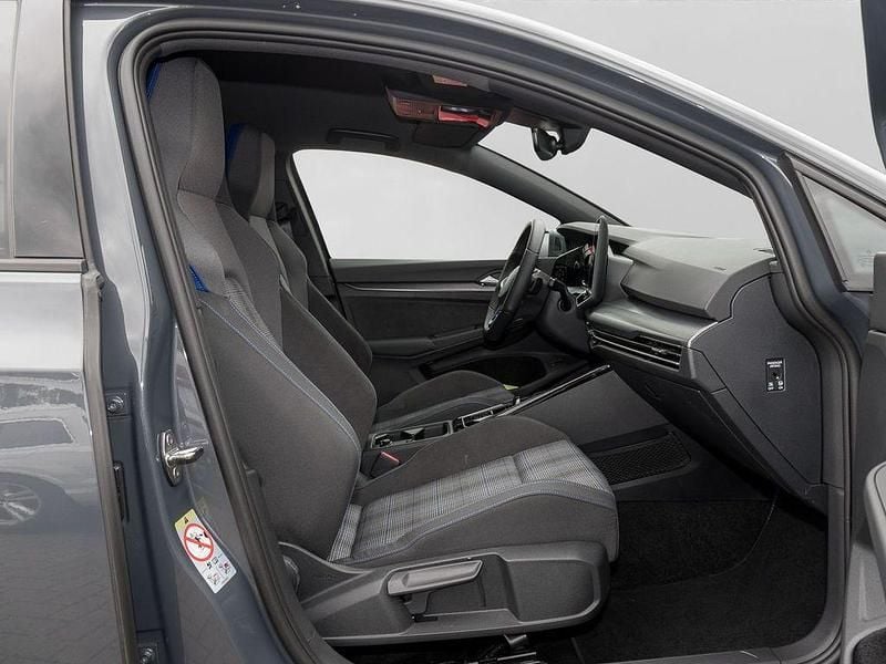 Gebraucht VW Golf VIII GTE 272 PS (200 kW) 2025 Grau Limousine