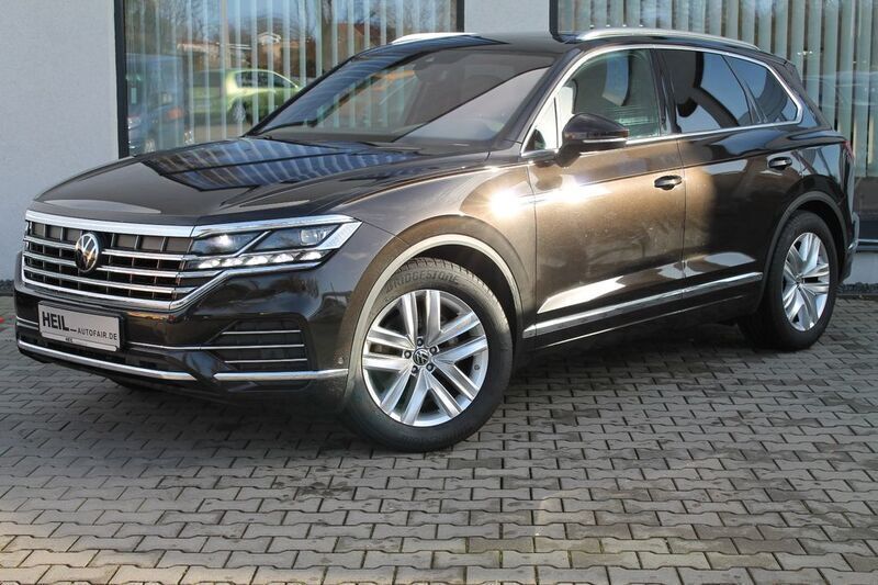 Braun Gebraucht 2021 VW Touareg Elegance SUV | 47.798 € (Superpreis) - Bild 1/4