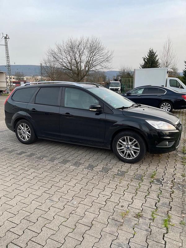 Gebraucht Ford Focus 109 PS (80 kW) 2011 Schwarz Kombi