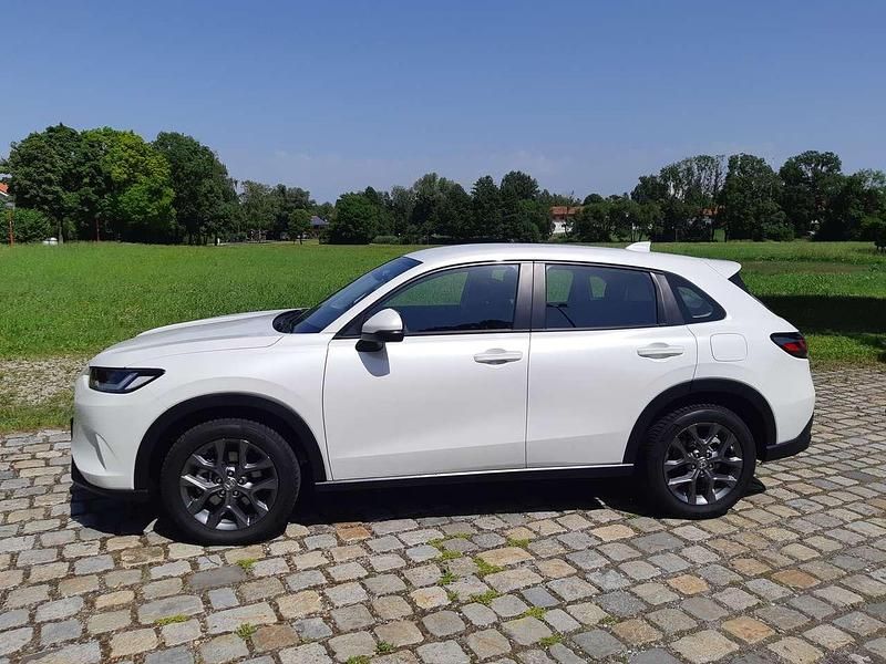 Weiß Neu 2025 Honda ZR-V Elegance SUV | 32.600 € (Superpreis) - Bild 1/4