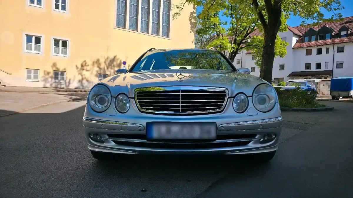 Gebraucht Mercedes E320 225 PS (165 kW) 2005 Silber Kombi