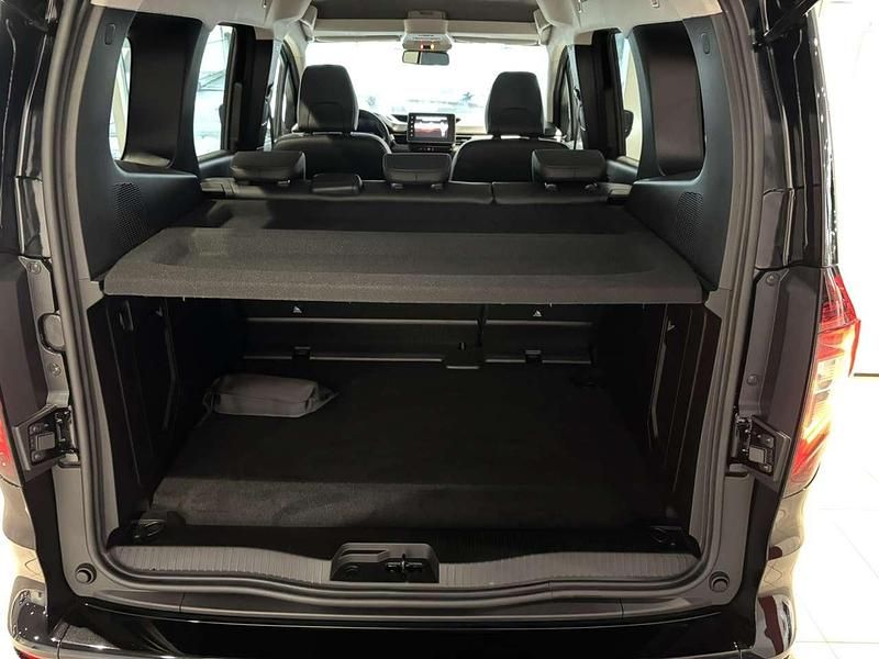 Neu Nissan Townstar N-Connecta 131 PS (96 kW) 2025 Black pearlschwarz metallic Kombi