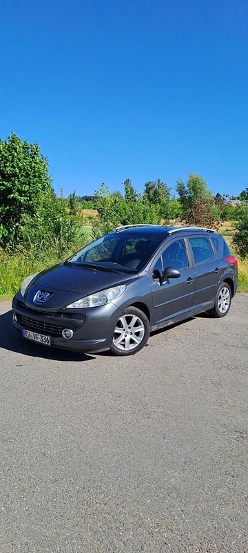Grau Gebraucht 2009 Peugeot 207 Kombi | 1.200 € (Superpreis) - Bild 1/4