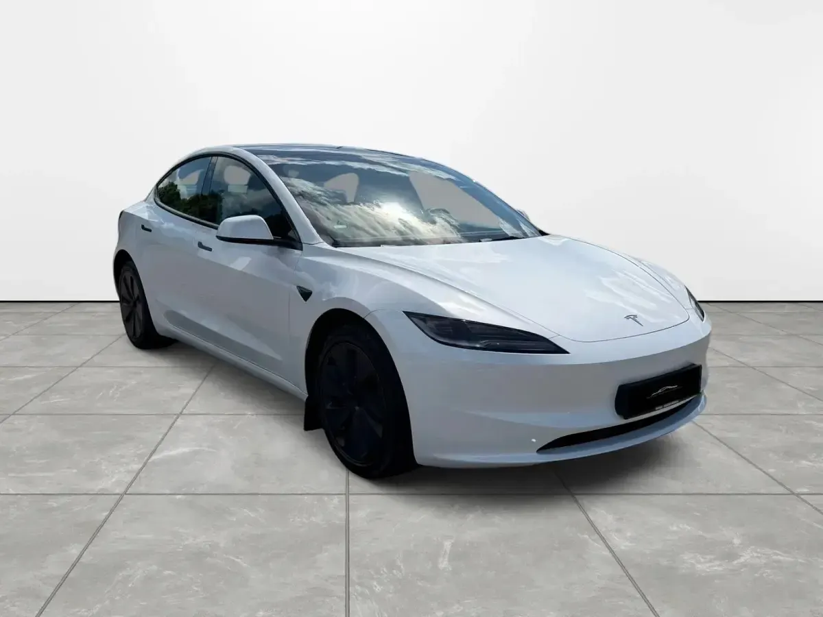 Gebraucht Tesla Model 3 366 kW (498 PS) 2024 Weiß Limousine