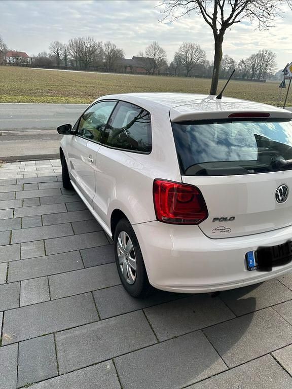 Gebraucht VW Polo 90 PS (66 kW) 2014 Weiß Kleinwagen