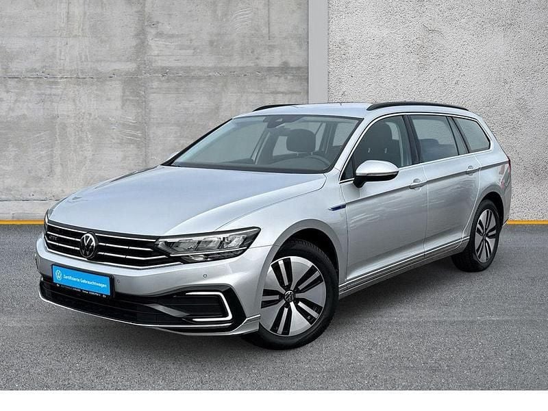 Gebraucht VW Passat GTE 218 PS (160 kW) 2021 Außenfarbe: Kombi
