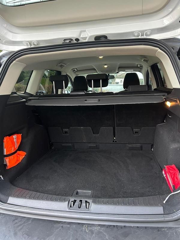 Gebraucht Ford Kuga Trend 120 PS (88 kW) 2019 Weiß SUV