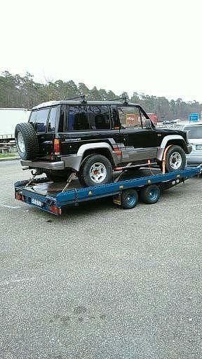 Schwarz Gebraucht 1988 Isuzu Trooper SUV | 5.750 € - Bild 1/4