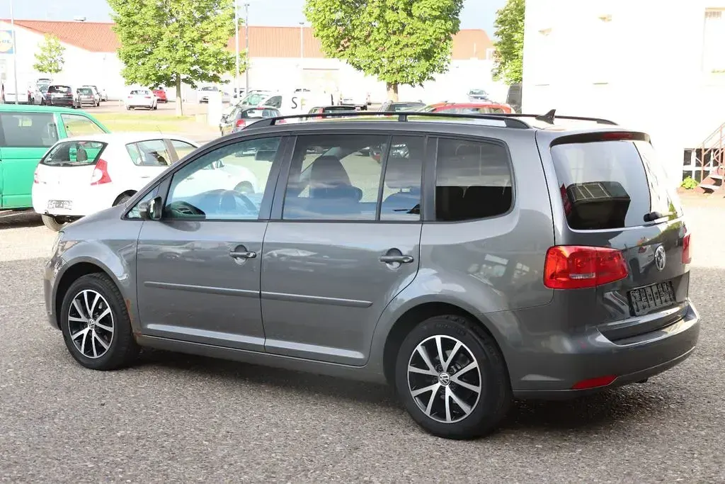 Gebraucht VW Touran Comfortline 140 PS (102 kW) 2011 Pepper grey Van / Kleinbus