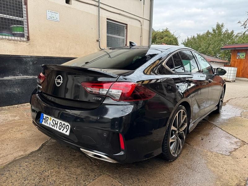 Gebraucht Opel Insignia 210 PS (154 kW) 2018 Schwarz Limousine
