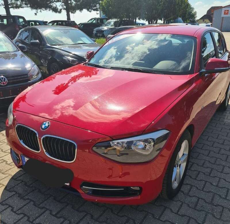 Rot Gebraucht 2014 BMW 116 Sport Line Kleinwagen | 10.500 € (Fairer Preis) - Bild 1/4