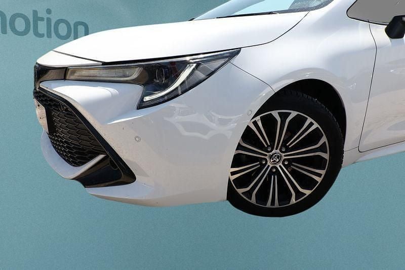 Weiß Gebraucht 2021 Toyota Corolla Team Limousine | 18.699 € (Fairer Preis) - Bild 1/4