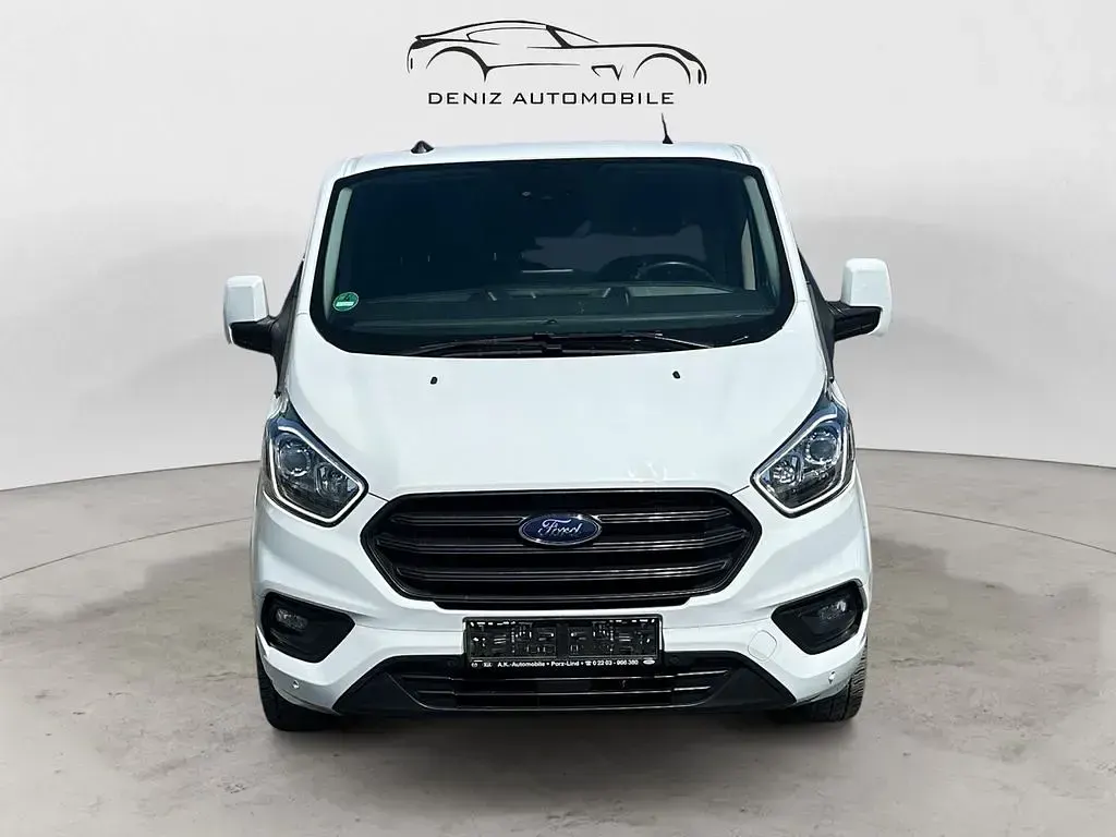 Gebraucht Ford 300 Trend 131 PS (96 kW) 2023 Weiß Van / Kleinbus