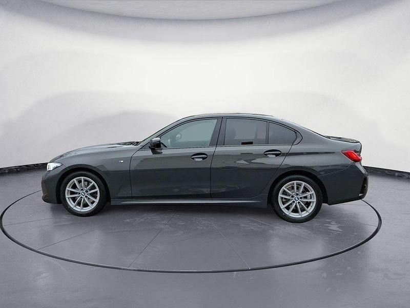 Gebraucht BMW 320 M Sport 190 PS (139 kW) 2025 Grau Limousine